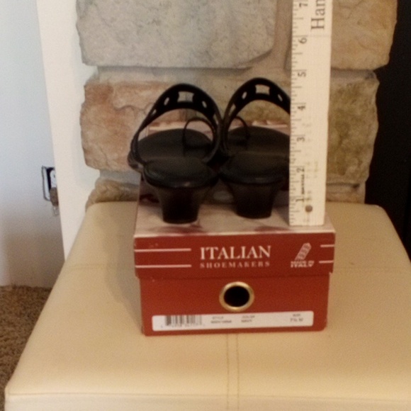 Women's Italian sandals navy blue size 7.5 NIB - Picture 4 of 6